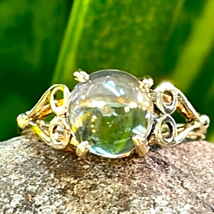 10k Australian Crystal Ring